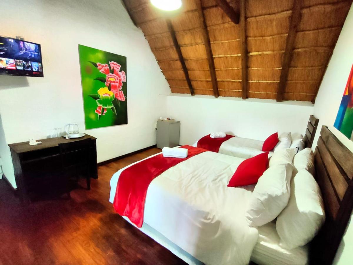 Libra Lodge Сэндтон Экстерьер фото